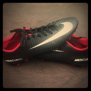 Soccer cleats